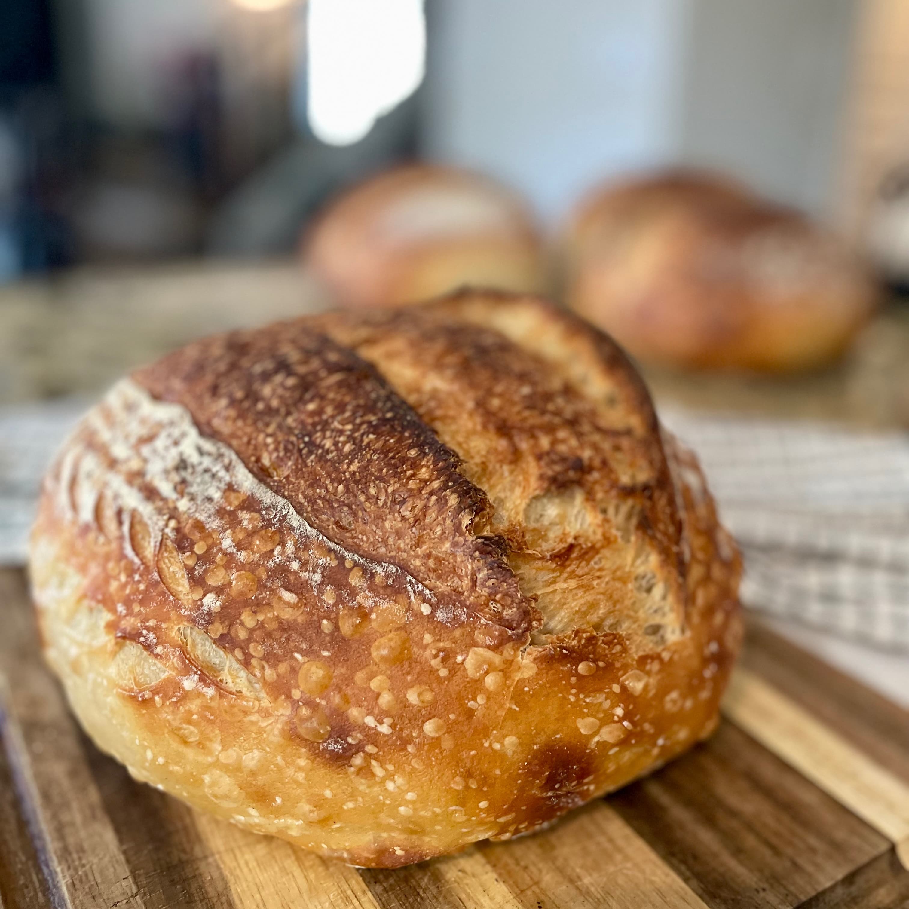 Farm & Country Eats logo