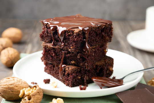 Fresh brownies ready for pickup
